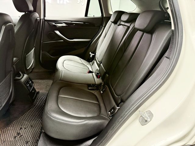 BMW寶馬 X1  第12張相片