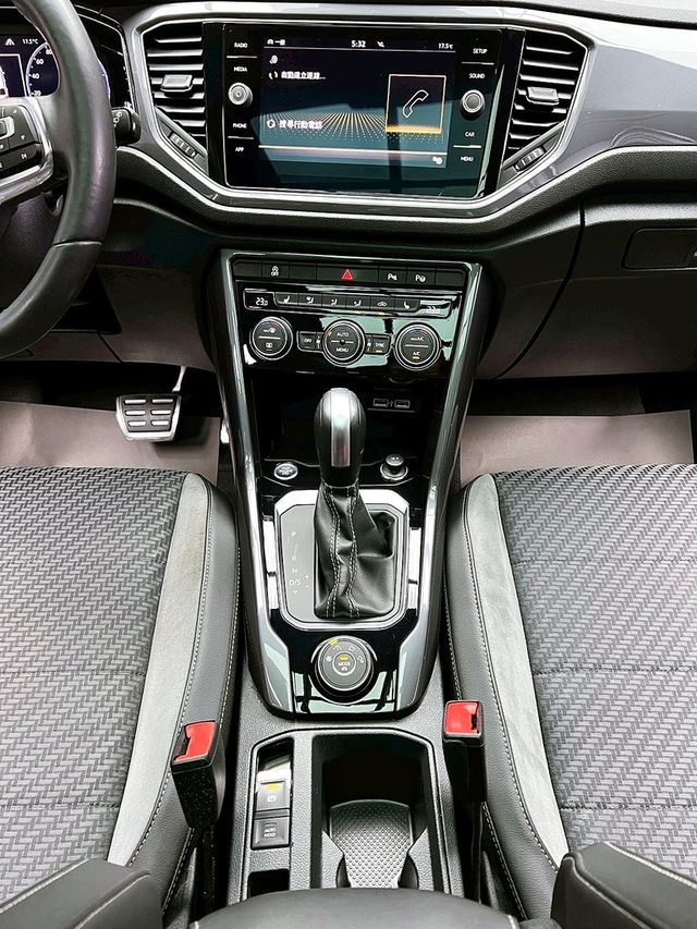 VOLKSWAGEN福斯 T-ROC  第16張相片