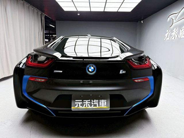 BMW寶馬 I8  第5張相片