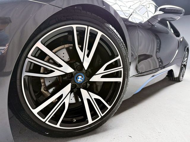 BMW寶馬 I8  第8張相片