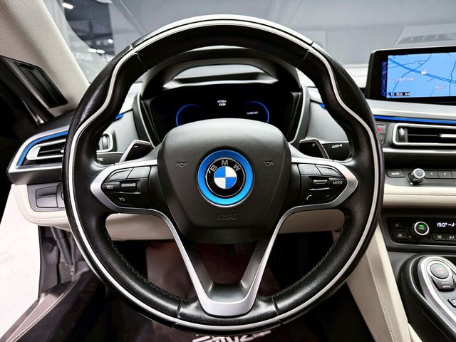BMW寶馬 I8  第14張相片
