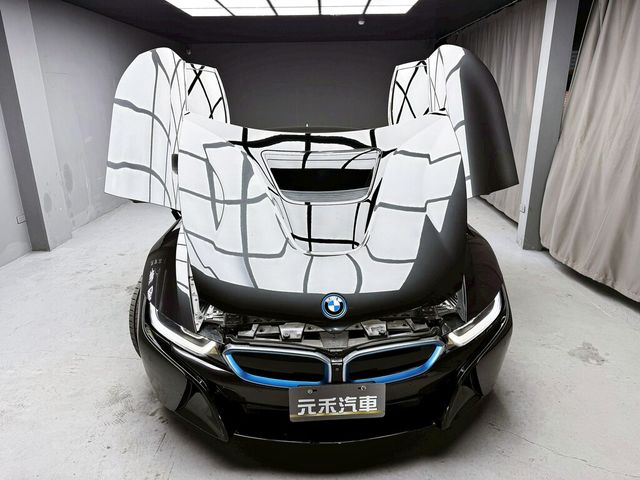 BMW寶馬 I8  第20張相片