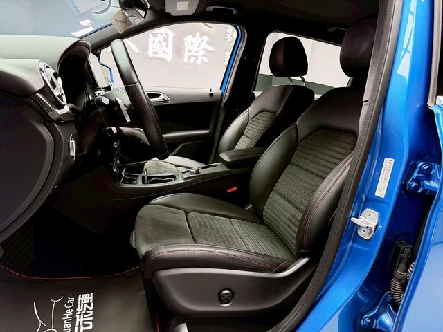 M-BENZ賓士 B180  第11張相片