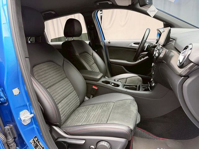 M-BENZ賓士 B180  第12張相片