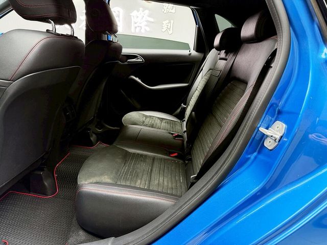 M-BENZ賓士 B180  第13張相片