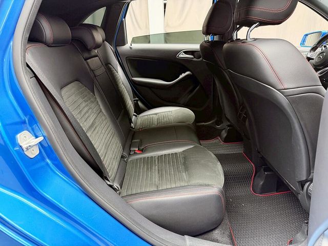 M-BENZ賓士 B180  第14張相片