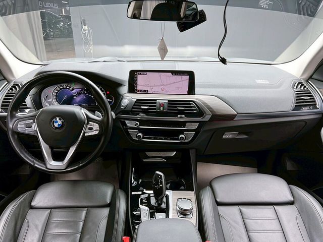 BMW寶馬 X3  第9張相片