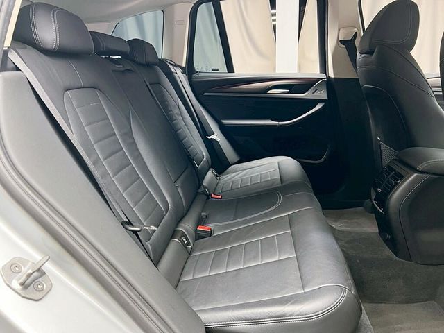 BMW寶馬 X3  第14張相片