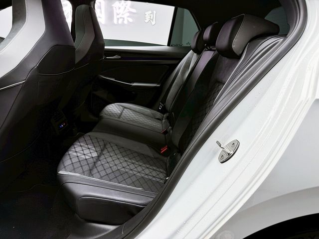 VOLKSWAGEN福斯 GOLF  第25張相片