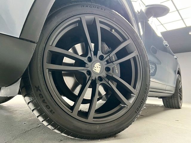 PORSCHE保時捷 CAYENNE  第8張相片