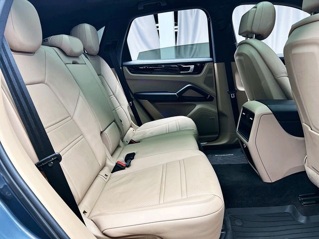 PORSCHE保時捷 CAYENNE  第14張相片