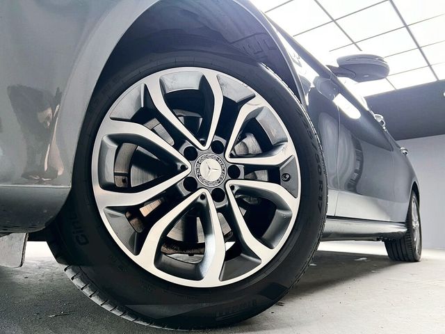 M-BENZ賓士 C200  第8張相片