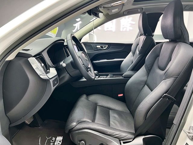 VOLVO富豪 XC60  第11張相片