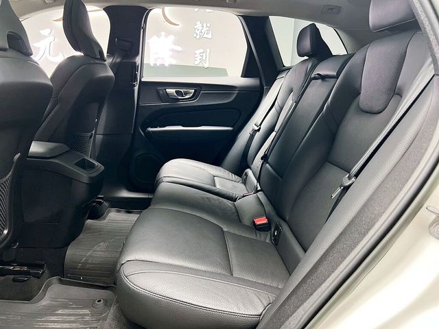 VOLVO富豪 XC60  第13張相片