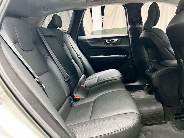 VOLVO富豪 XC60  第14張相片