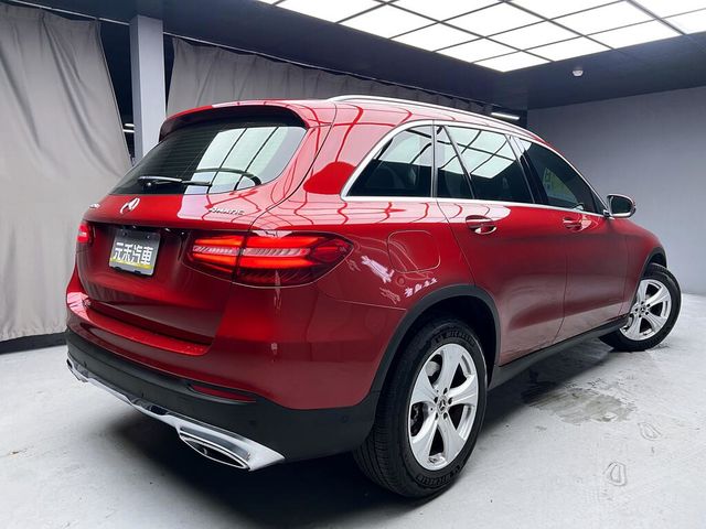 M-BENZ賓士 GLC220D  第6張相片