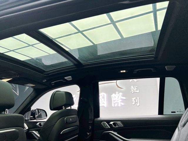 BMW寶馬 X7 XDRIVE40I  第9張相片