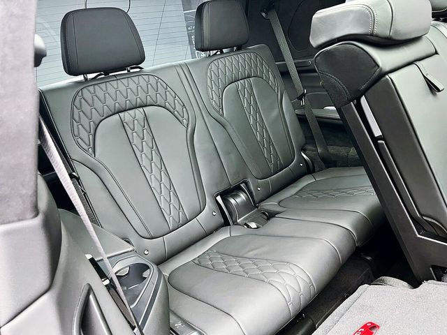 BMW寶馬 X7 XDRIVE40I  第15張相片