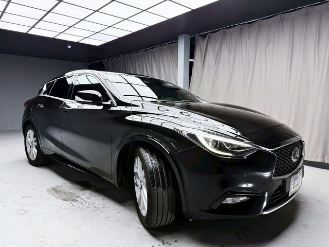 INFINITI無限 Q30  第3張相片