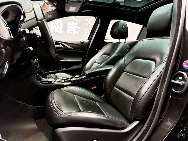 INFINITI無限 Q30  第11張相片