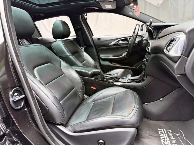 INFINITI無限 Q30  第12張相片