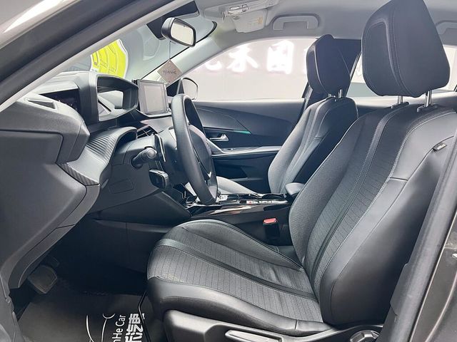 PEUGEOT寶獅 2008  第11張相片