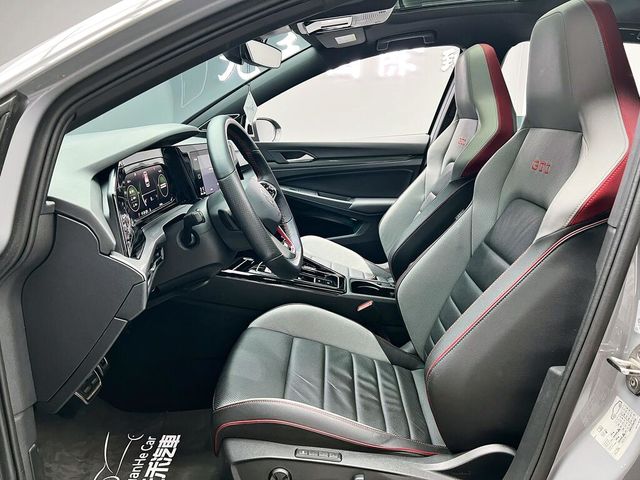 VOLKSWAGEN福斯 GOLF GTI  第11張相片