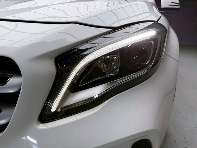 M-BENZ賓士 GLA200D  第7張相片