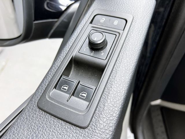 VOLKSWAGEN福斯 T6 CARAVELLE  第18張相片