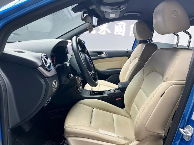 M-BENZ賓士 B180  第11張相片