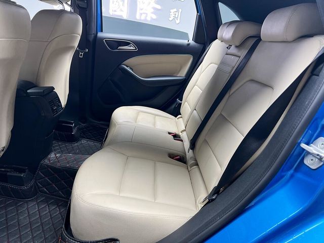 M-BENZ賓士 B180  第13張相片