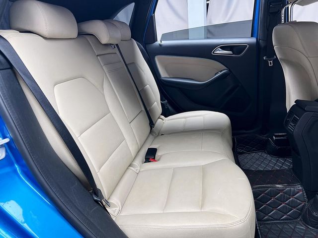 M-BENZ賓士 B180  第14張相片