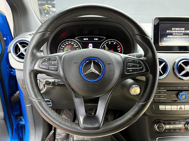 M-BENZ賓士 B180  第15張相片