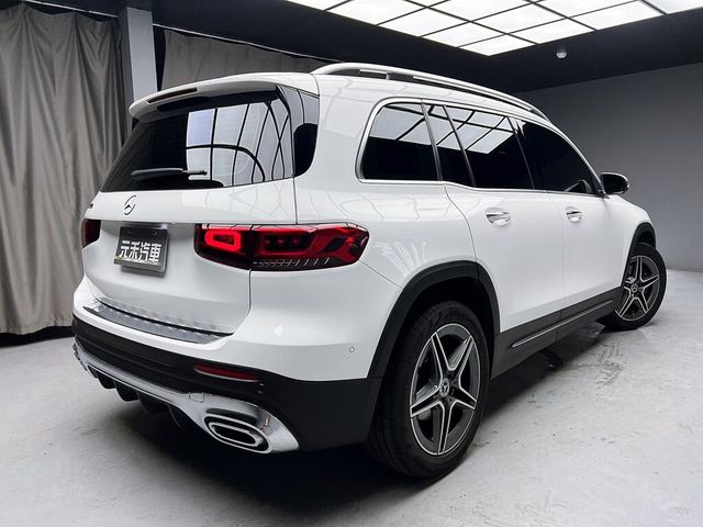 M-BENZ賓士 GLB200  第6張相片