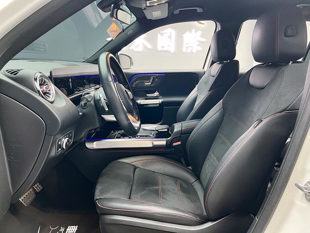 M-BENZ賓士 GLB200  第11張相片