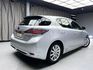 LEXUS凌志 CT200H  第6張縮圖