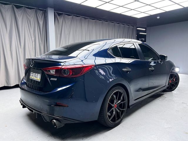 MAZDA馬自達 MAZDA 3  第6張相片