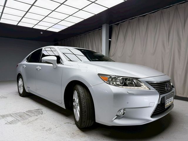 LEXUS凌志 ES300H  第3張相片
