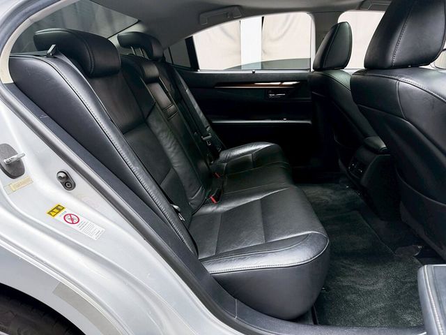 LEXUS凌志 ES300H  第14張相片