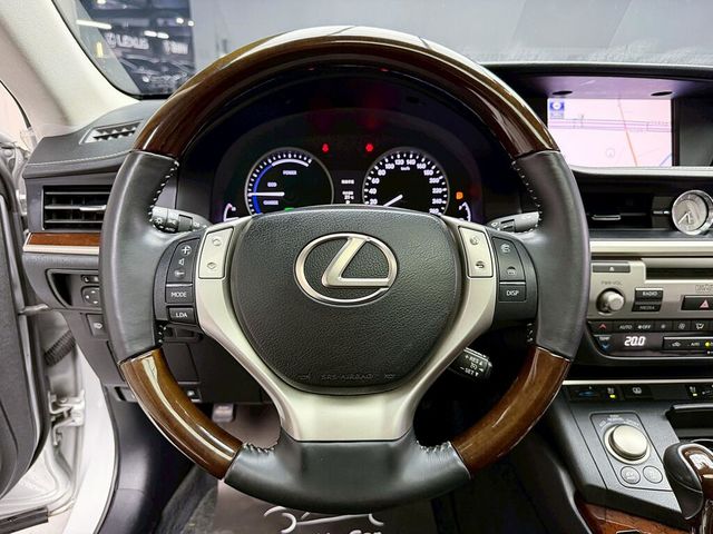 LEXUS凌志 ES300H  第15張相片
