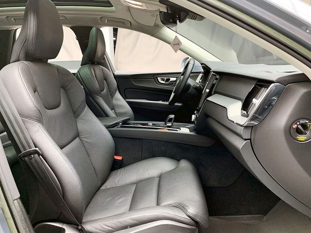 VOLVO富豪 XC60  第12張相片