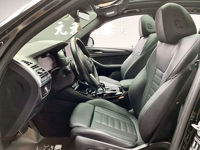 BMW寶馬 X3  第11張相片