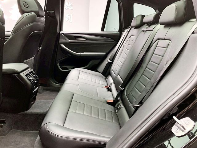 BMW寶馬 X3  第13張相片