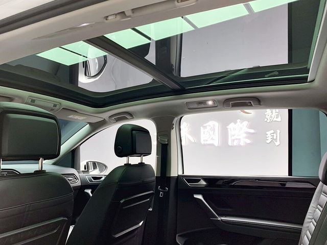 VOLKSWAGEN福斯 TOURAN  第9張相片