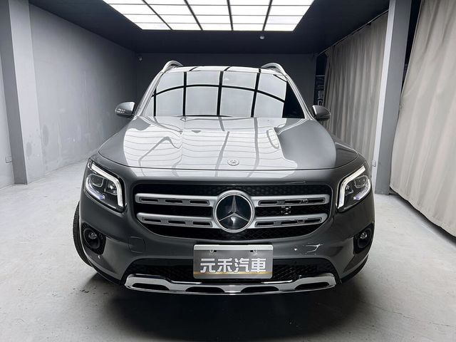 M-BENZ賓士 GLB250  第2張相片