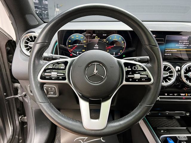 M-BENZ賓士 GLB250  第16張相片