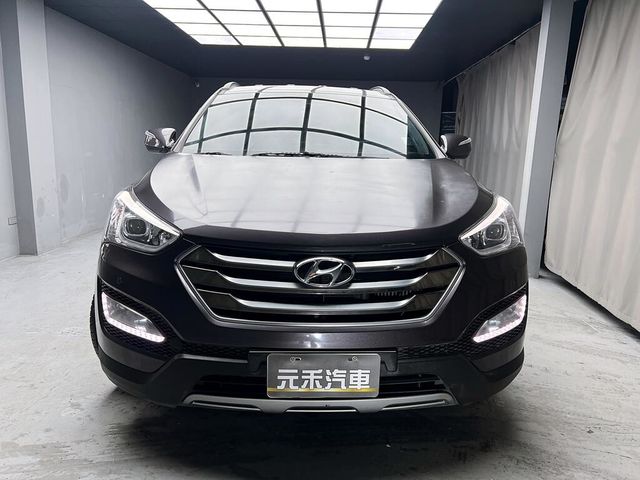 HYUNDAI現代 SANTA FE  第2張相片