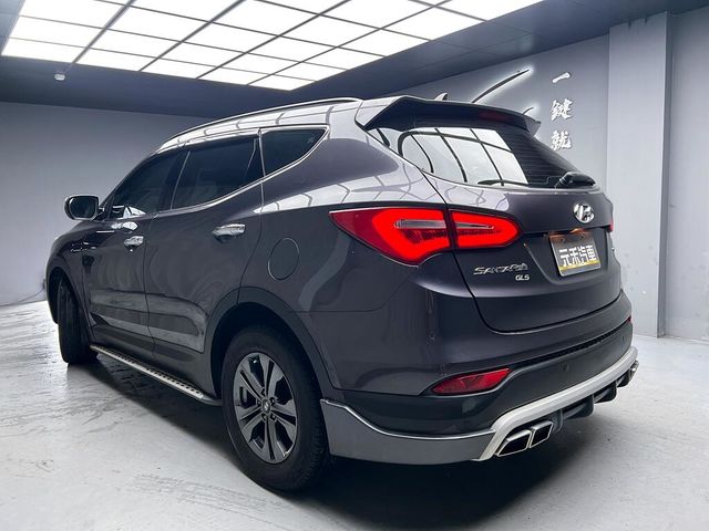 HYUNDAI現代 SANTA FE  第4張相片