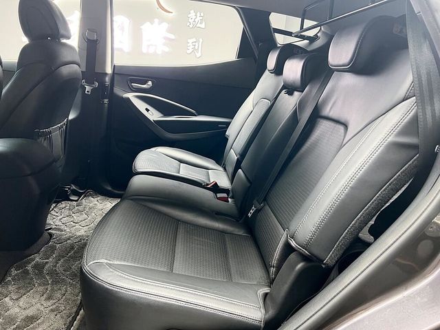 HYUNDAI現代 SANTA FE  第13張相片