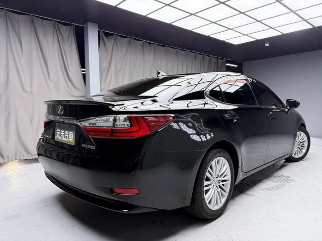 LEXUS凌志 ES200  第6張相片